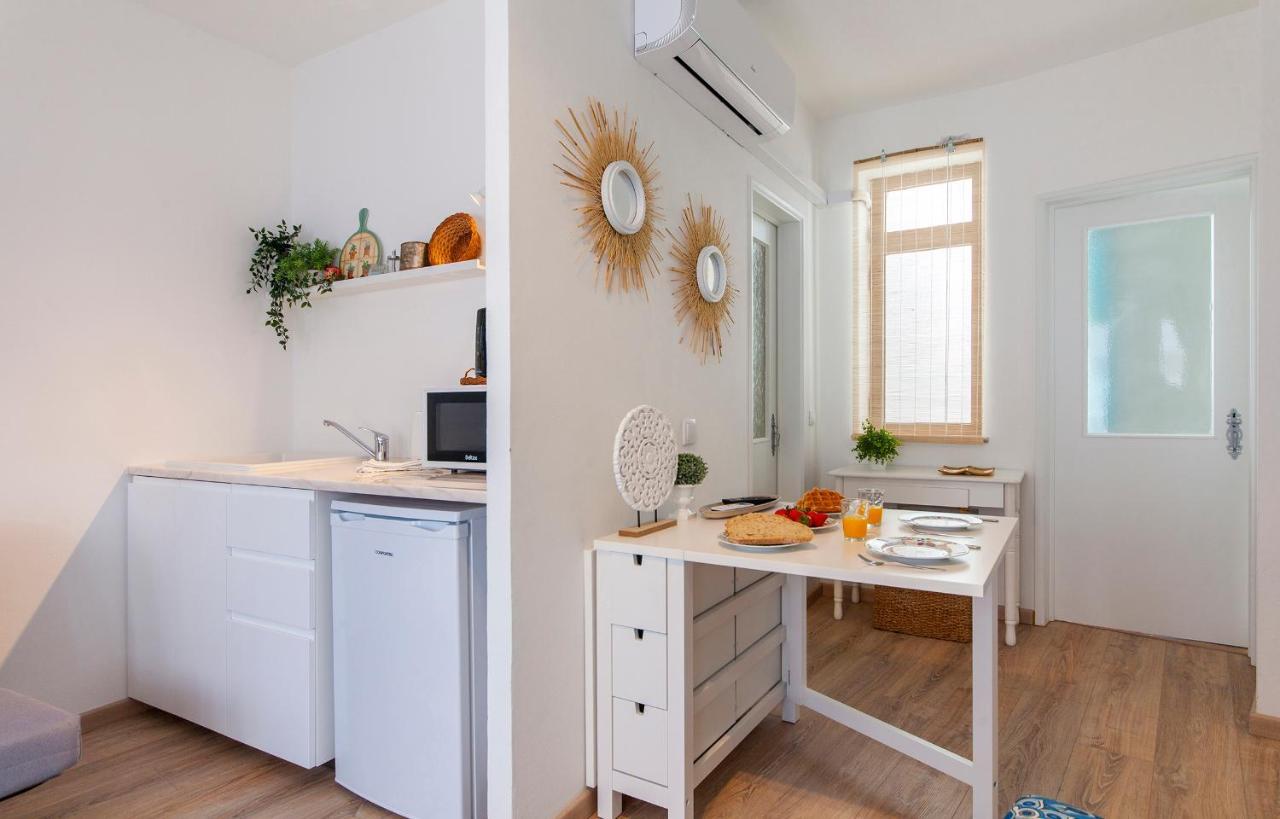 B48 - Olive Tree Street 2 Bed Flat Appartement Lagos Buitenkant foto