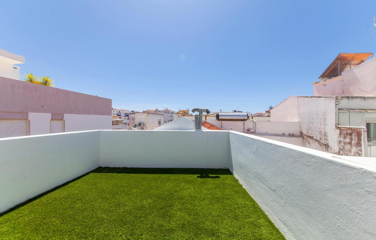 B48 - Olive Tree Street 2 Bed Flat Appartement Lagos Buitenkant foto
